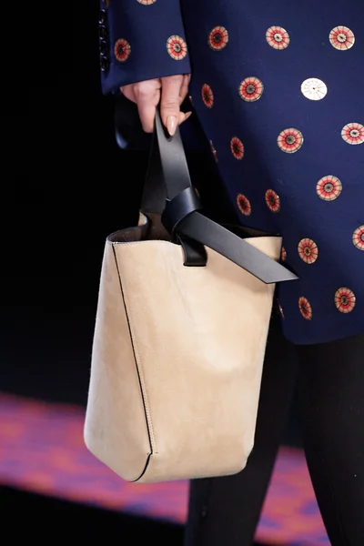 Look 66